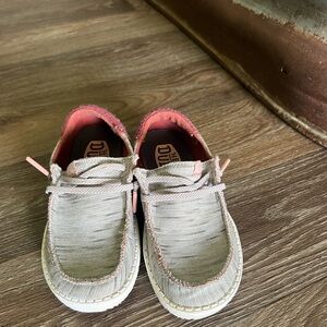 Toddler girl Heydudes